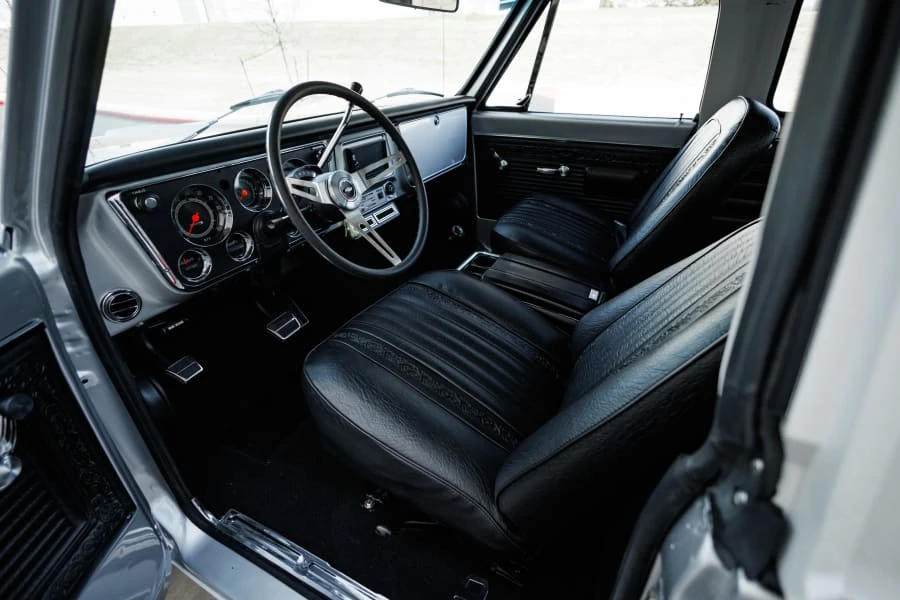 1971 GMC Jimmy 1st Gen - Image 10 of 13