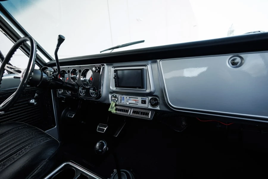 1971 GMC Jimmy 1st Gen - Image 8 of 13