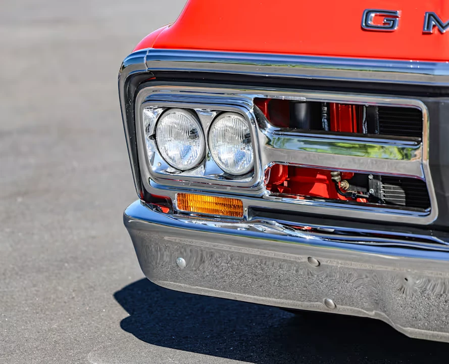 1971 GMC Jimmy 1st Gen - Image 14 of 31