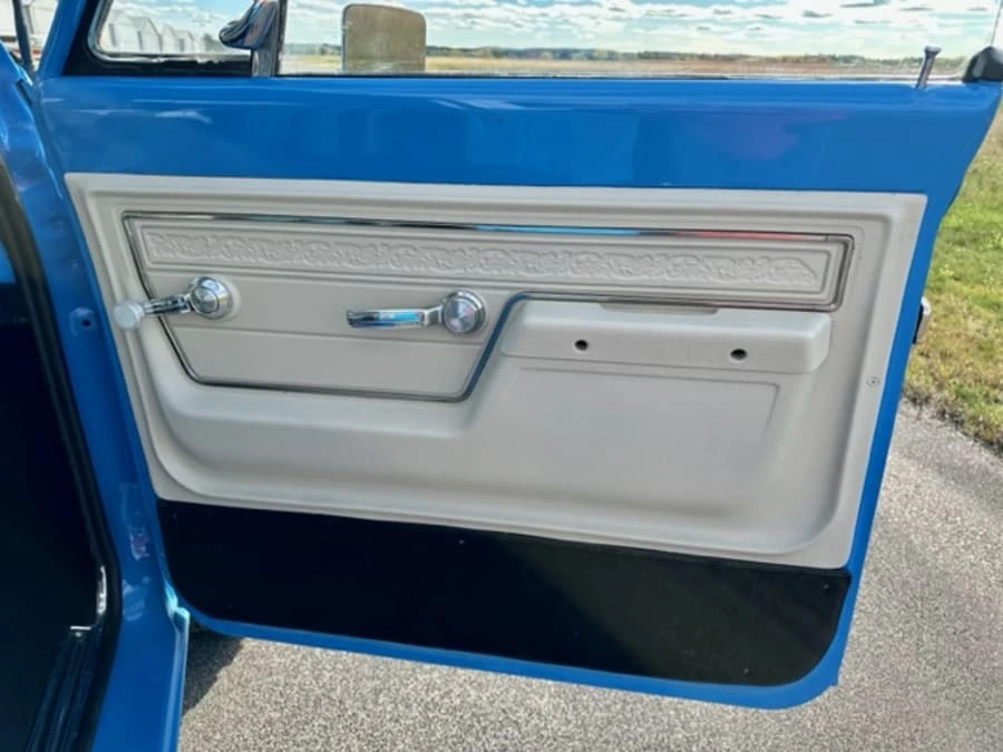1971 GMC Jimmy 1st Gen - Image 19 of 22