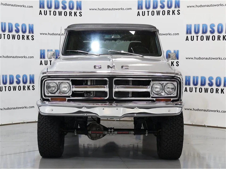 1971 GMC Jimmy 1st Gen - Image 9 of 31