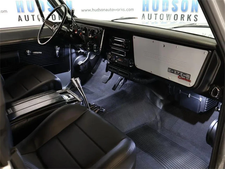 1971 GMC Jimmy 1st Gen - Image 28 of 31