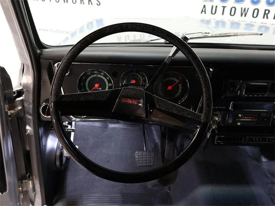 1971 GMC Jimmy 1st Gen - Image 14 of 31