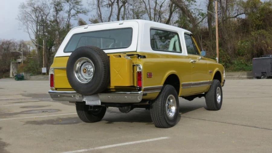 1971 GMC Jimmy 1st Gen - Image 11 of 12