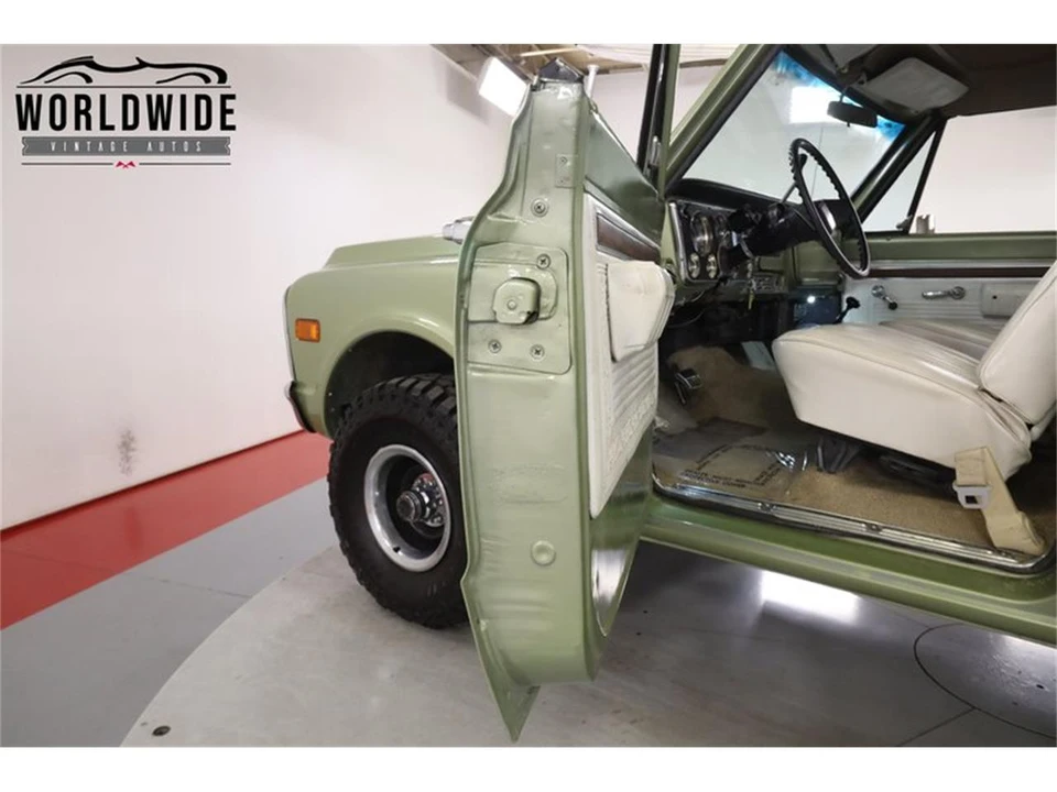 1971 GMC Jimmy 1st Gen - Image 26 of 31