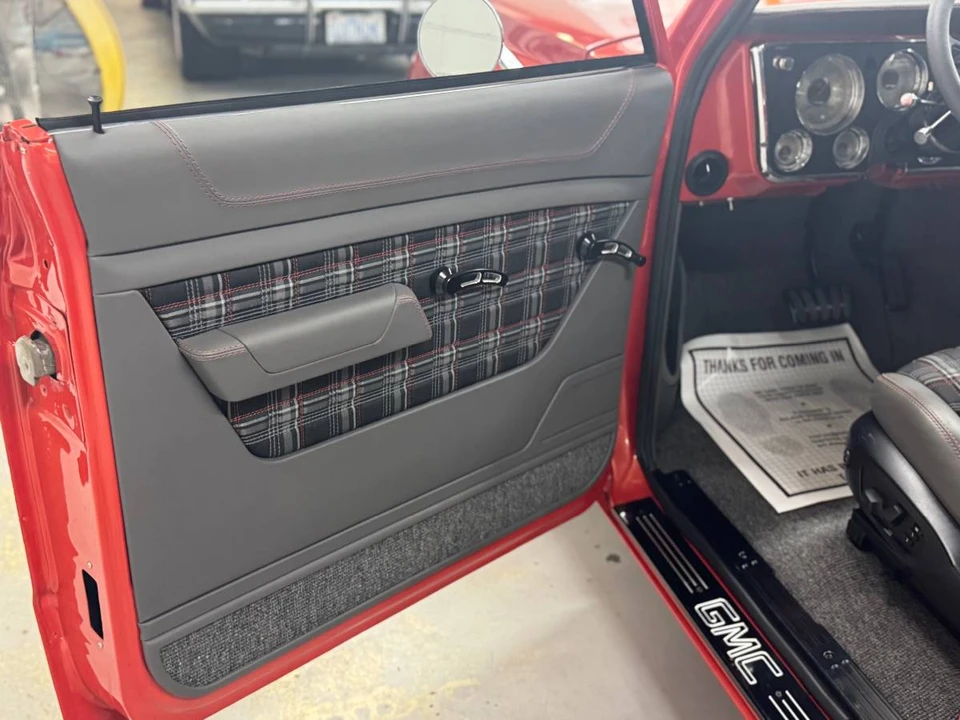 1971 GMC Jimmy 1st Gen - Image 10 of 24