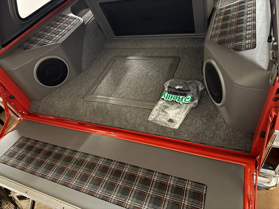 1971 GMC Jimmy 1st Gen - Image 23 of 24