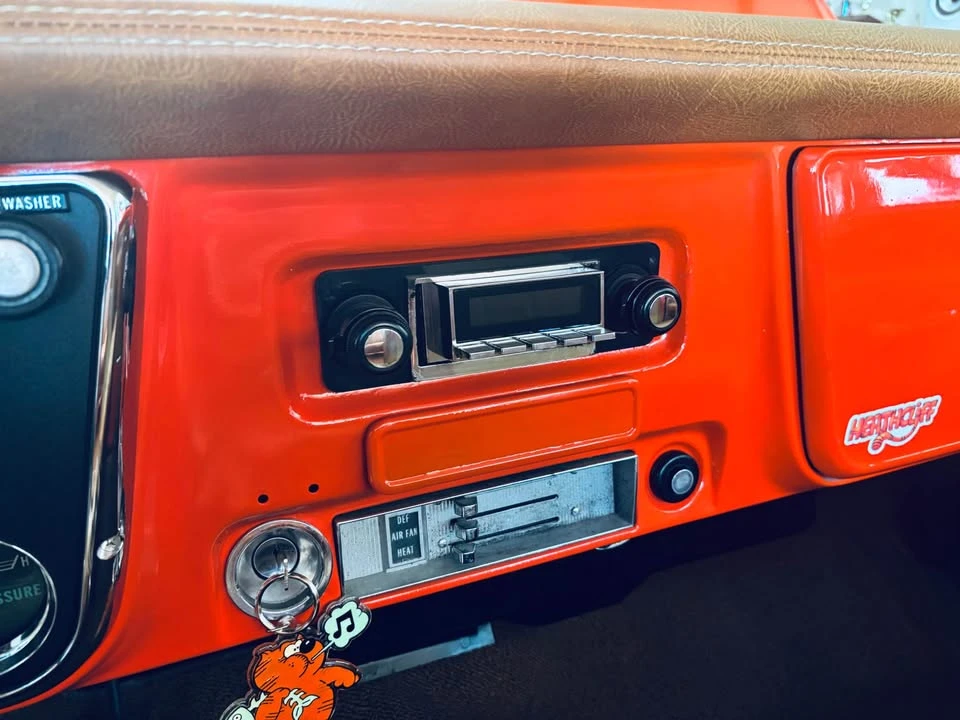 1971 GMC Jimmy 1st Gen - Image 10 of 19