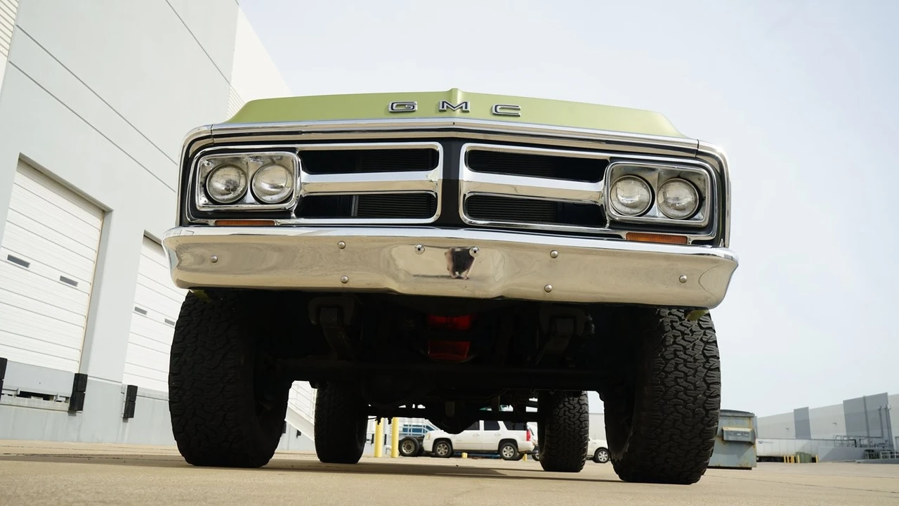 1971 GMC Jimmy 1st Gen - Image 26 of 31