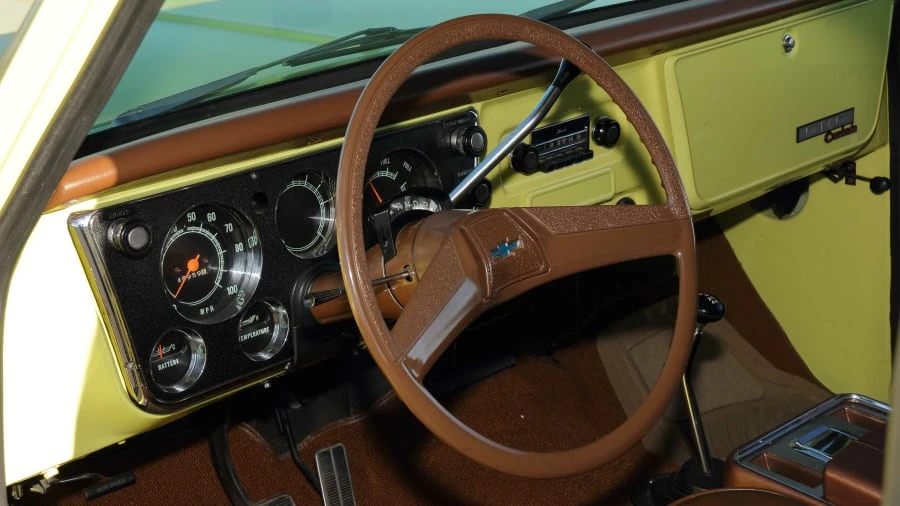 1971 GMC Jimmy 1st Gen - Image 16 of 24