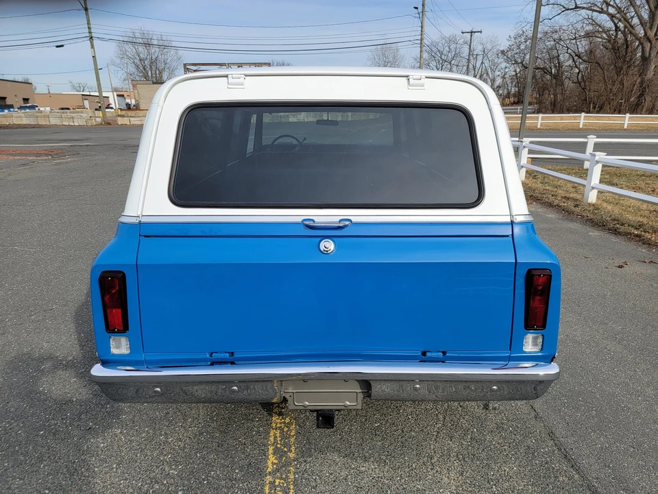 1971 GMC Suburban 6th Gen - Image 7 of 31