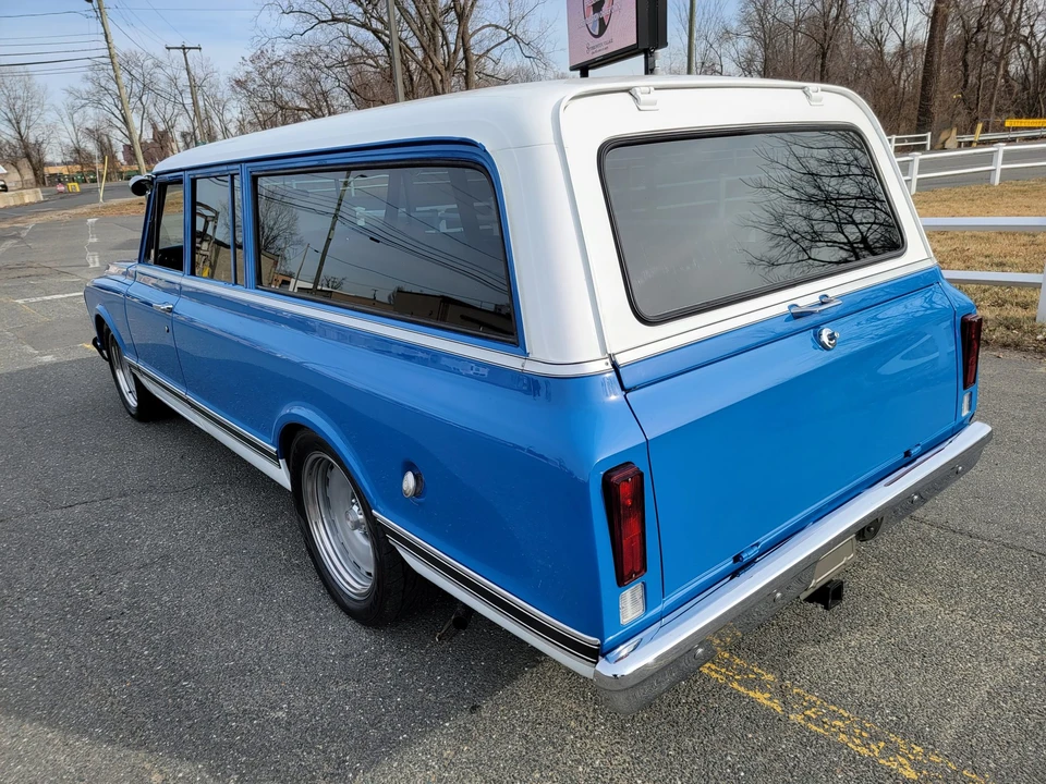 1971 GMC Suburban 6th Gen - Image 8 of 31