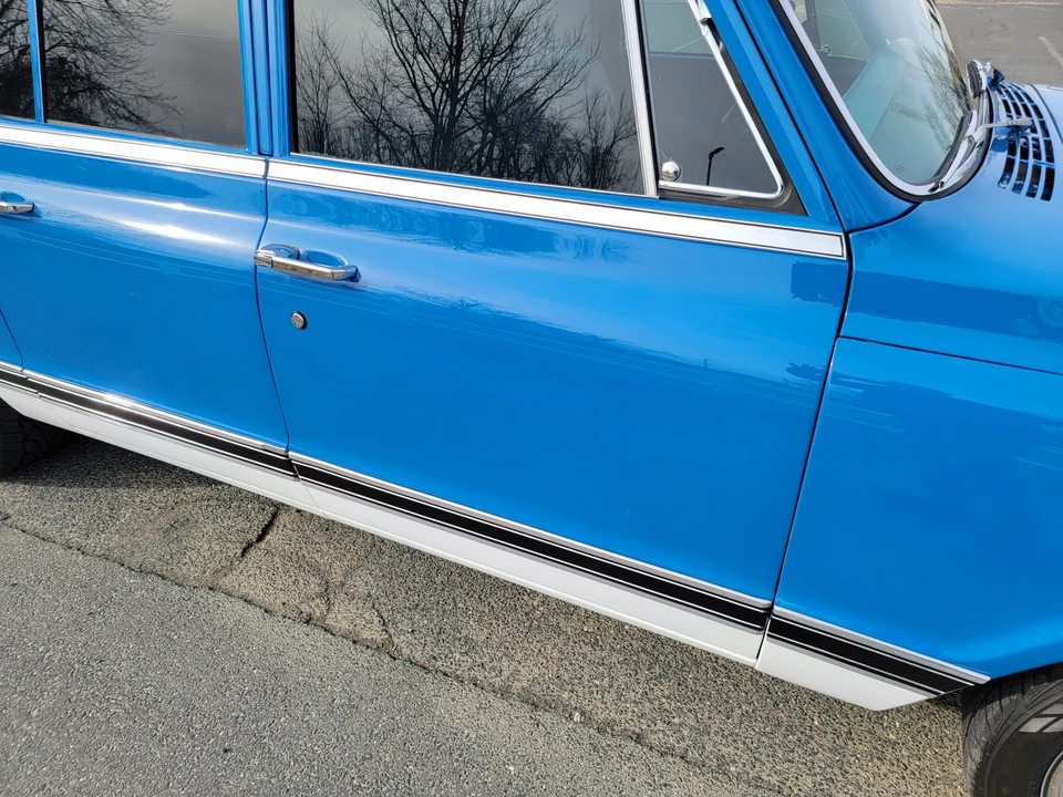 1971 GMC Suburban 6th Gen - Image 11 of 31
