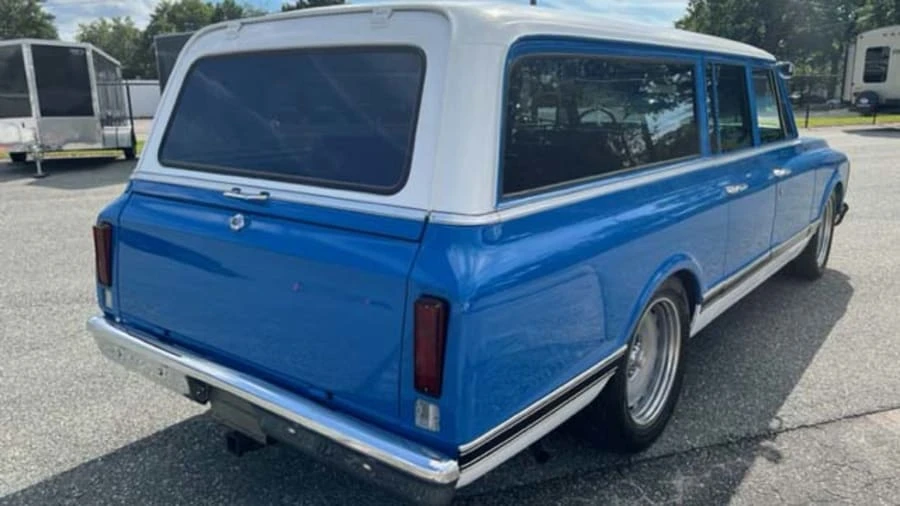 1971 GMC Suburban 6th Gen - Image 3 of 7