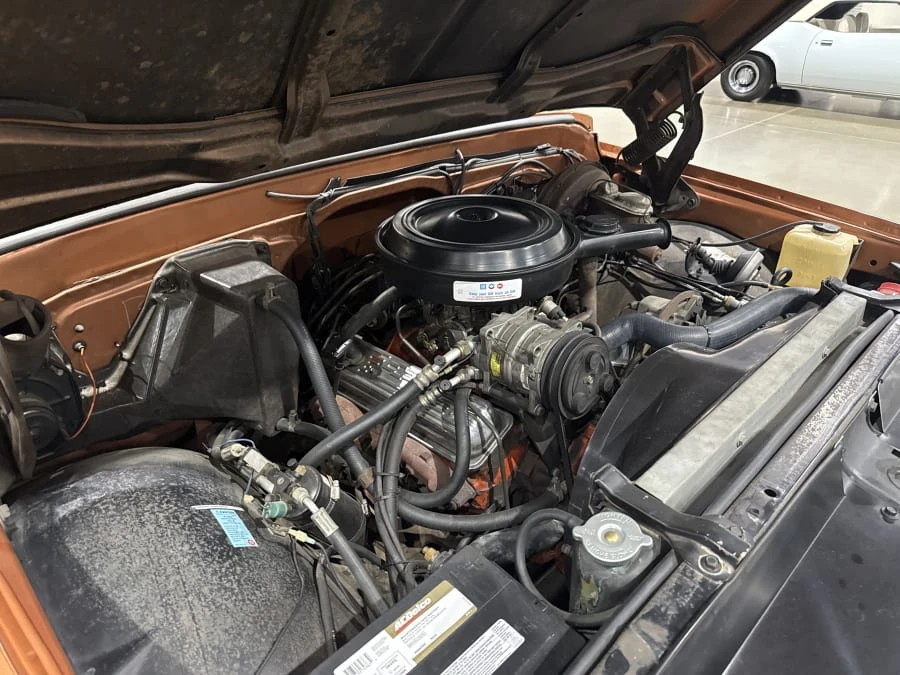 1971 GMC Suburban 6th Gen - Image 8 of 8