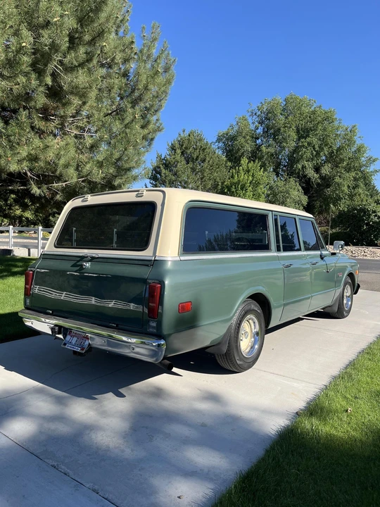 1971 GMC Suburban 6th Gen - Image 19 of 31