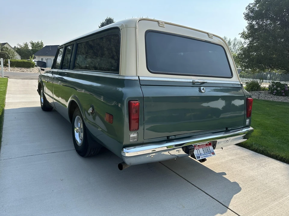 1971 GMC Suburban 6th Gen - Image 13 of 31
