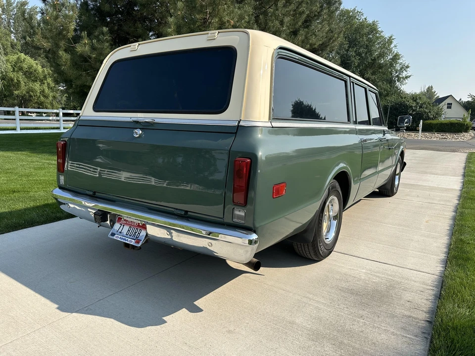 1971 GMC Suburban 6th Gen - Image 11 of 31