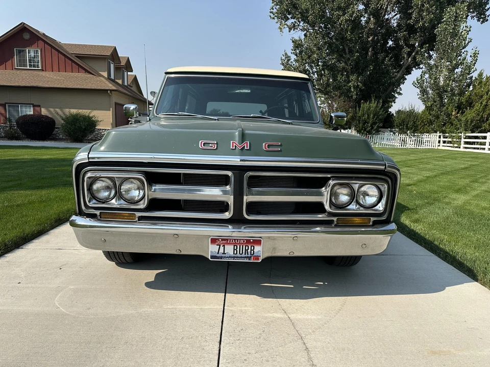 1971 GMC Suburban 6th Gen - Image 5 of 31