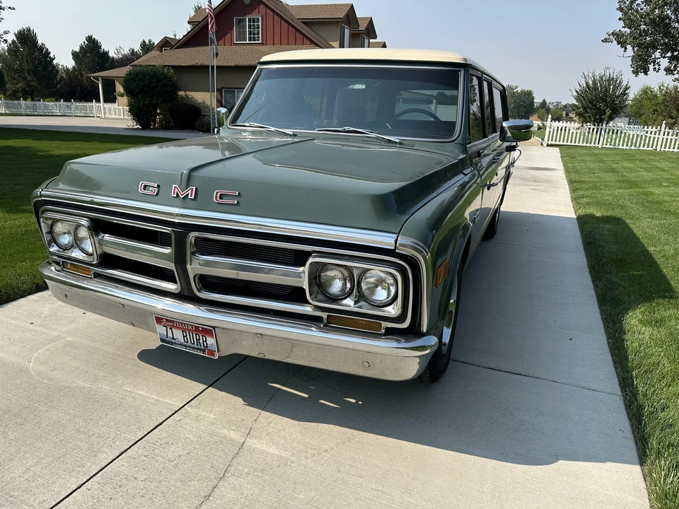 1971 GMC Suburban 6th Gen - Image 3 of 31