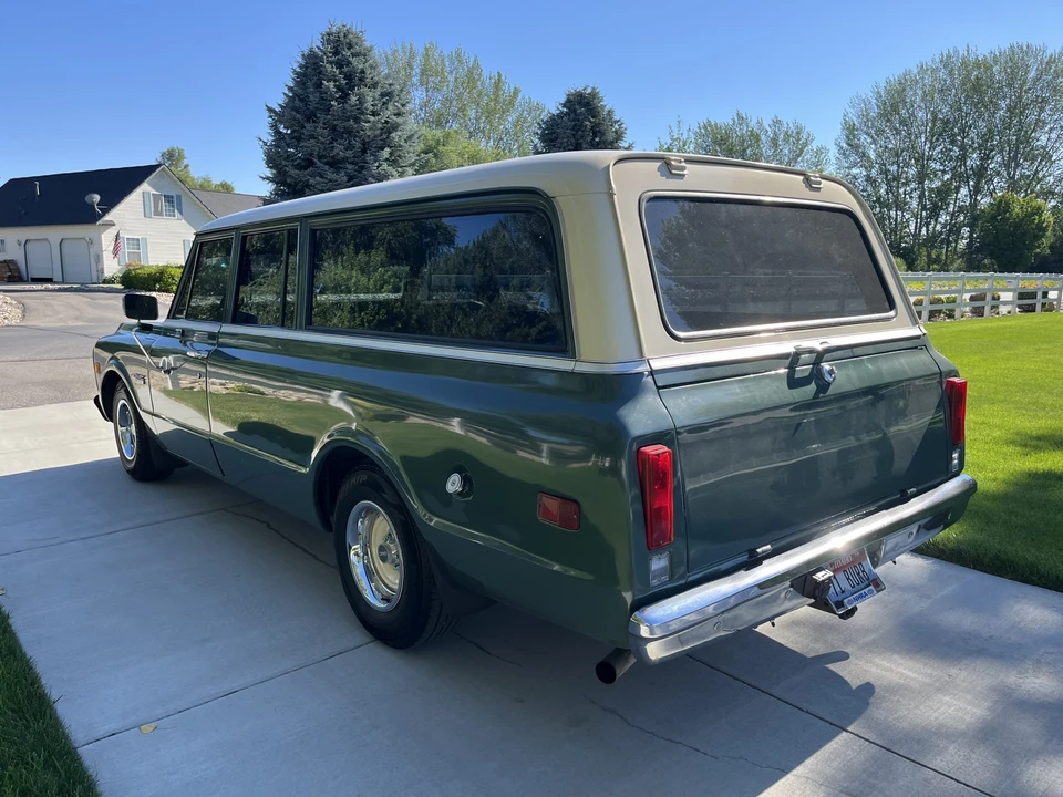 1971 GMC Suburban 6th Gen - Image 20 of 31