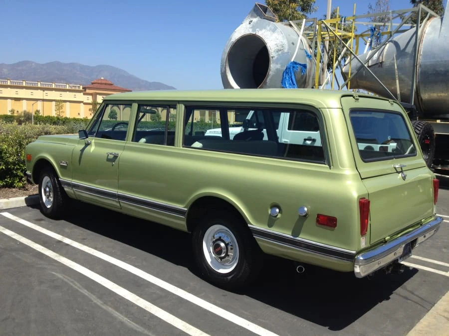 1971 GMC Suburban 6th Gen - Image 2 of 5