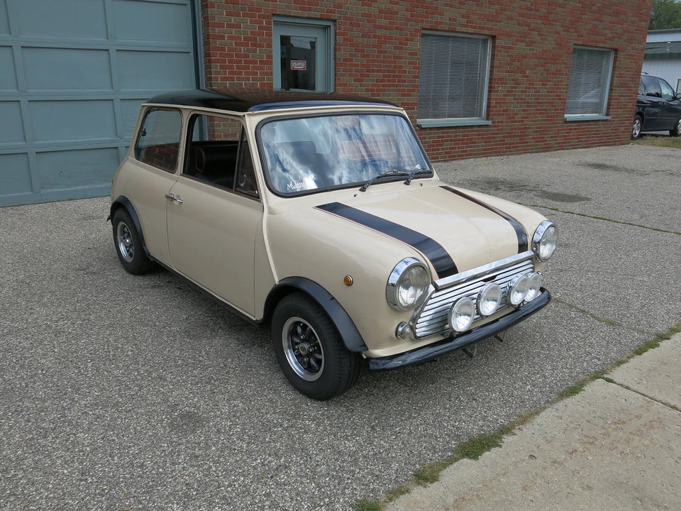 1971 Mini Mini Mark III - Image 2 of 31