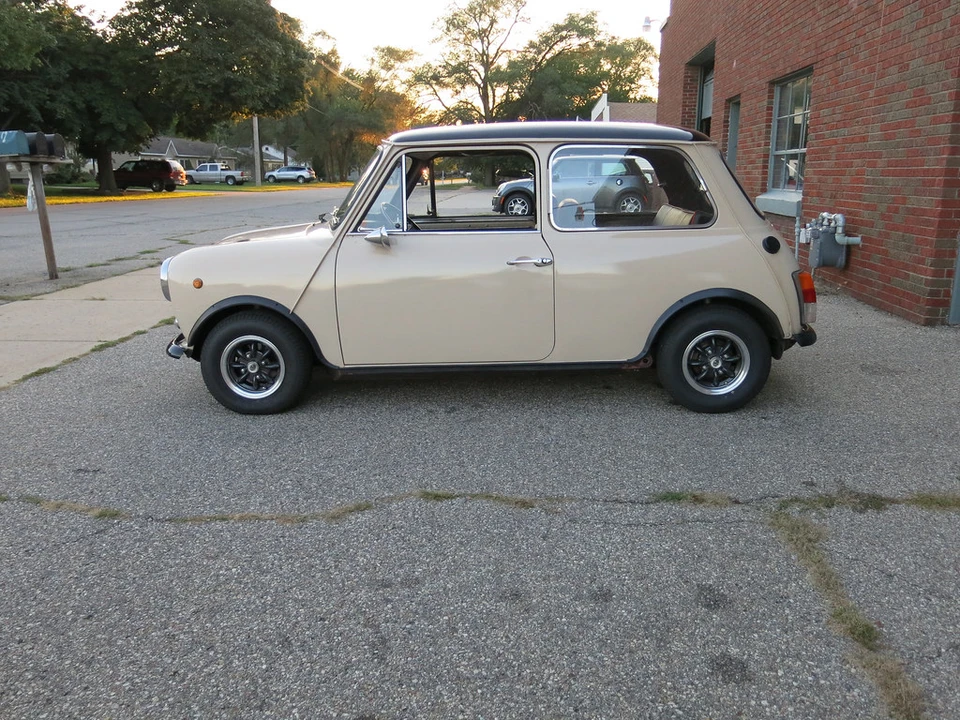 1971 Mini Mini Mark III - Image 6 of 31