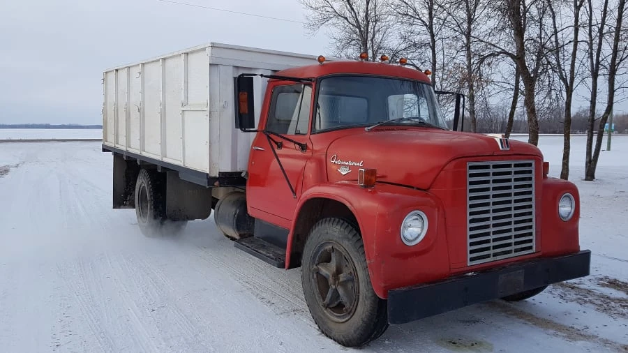 1971 International Harvester Loadstar - Image 3 of 10