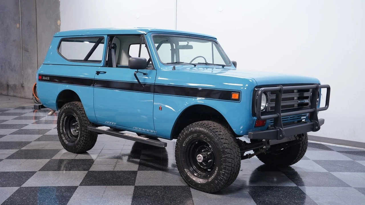 1971 International - Image 14 of 21