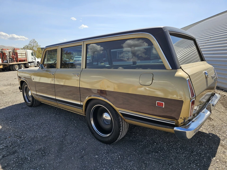 1971 International Harvester Travelall - Image 11 of 31