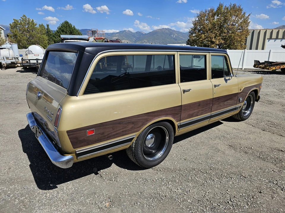 1971 International Harvester Travelall - Image 20 of 31