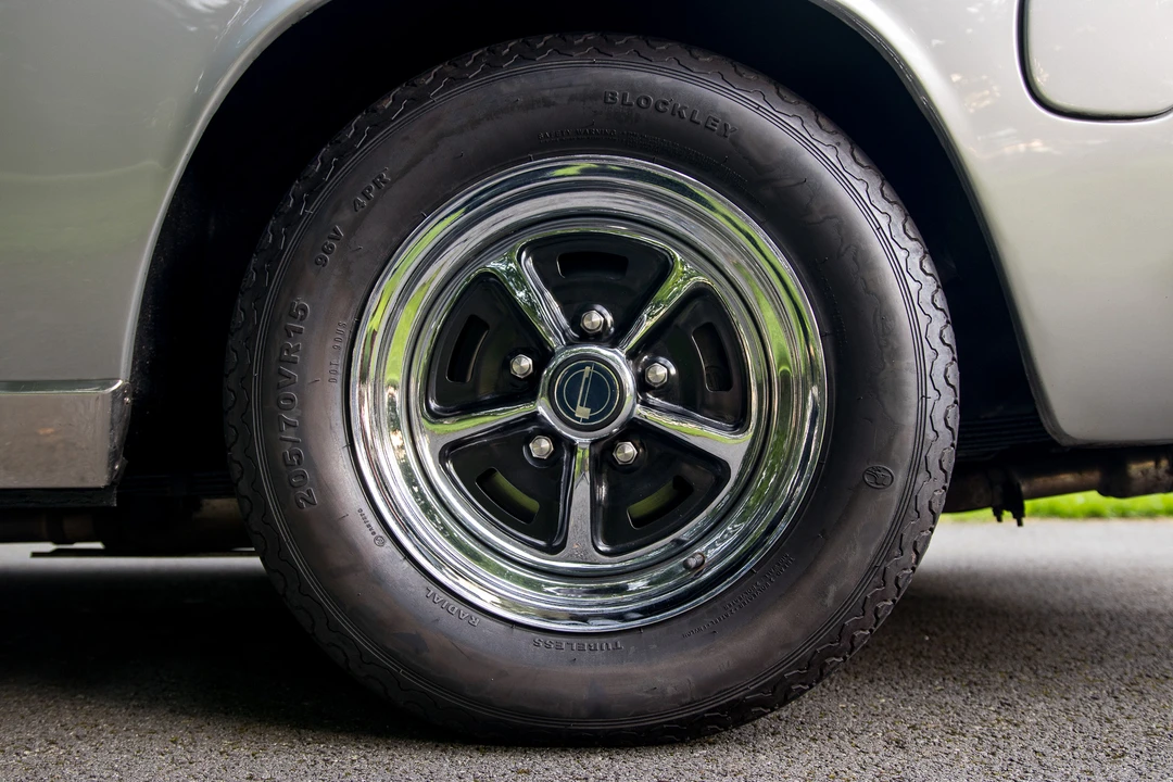 1971 Jensen Interceptor - Image 25 of 31