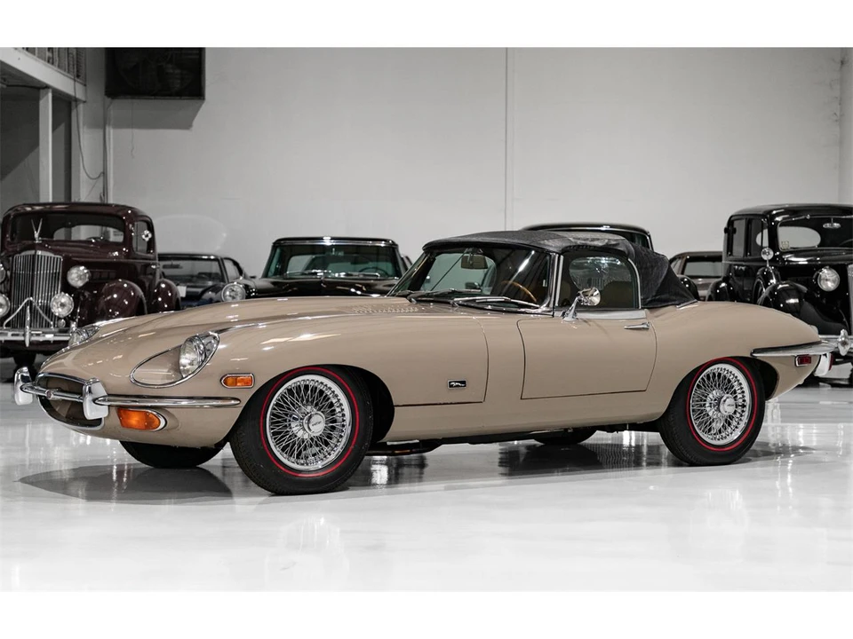 1971 Jaguar E-Type Series 3 V12 - Image 2 of 31