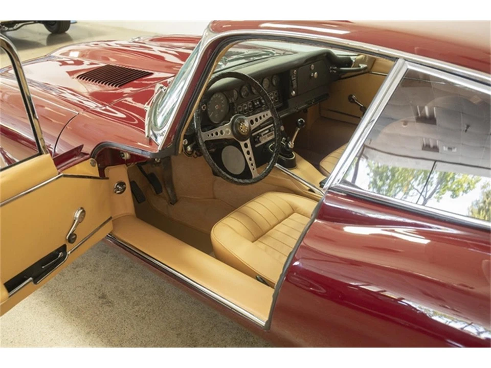 1971 Jaguar E-Type Series 2 - Image 11 of 31