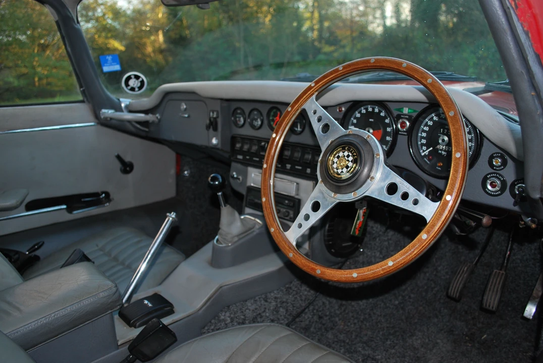 1971 Jaguar E-Type Series 2 - Image 2 of 6