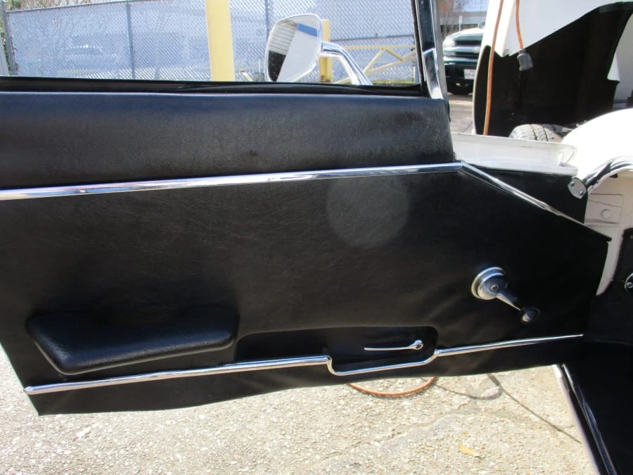 1971 Jaguar E-Type Series 2 - Image 7 of 12