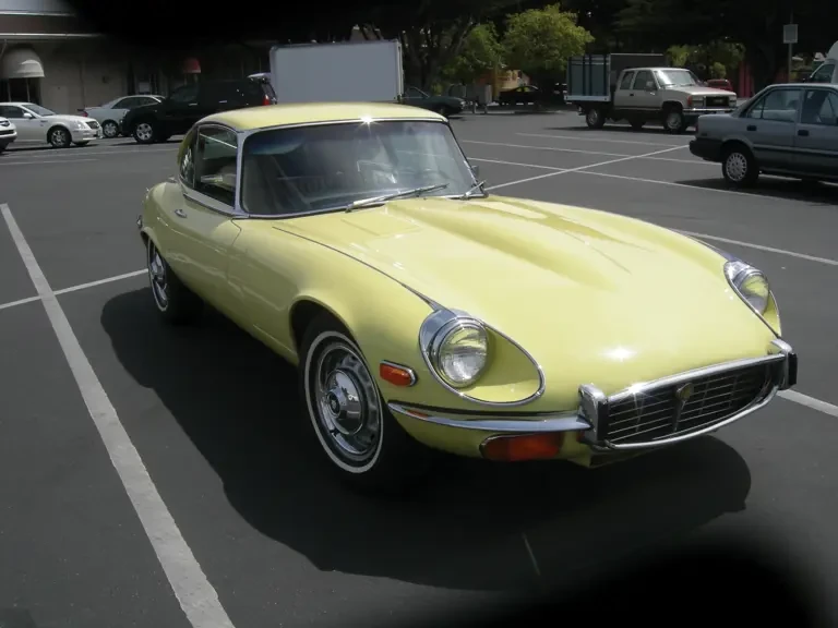 1971 Jaguar E-Type Series 3 V12 2+2 - Image 2 of 2