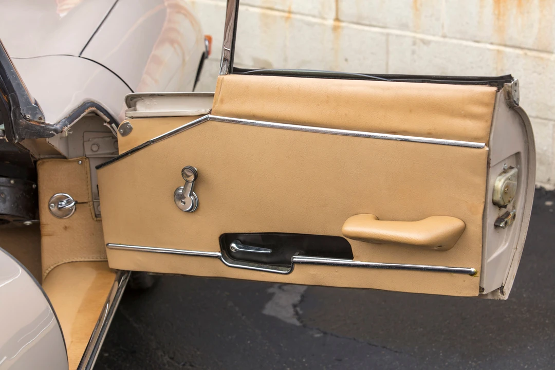 1971 Jaguar E-Type Series 2 - Image 19 of 31