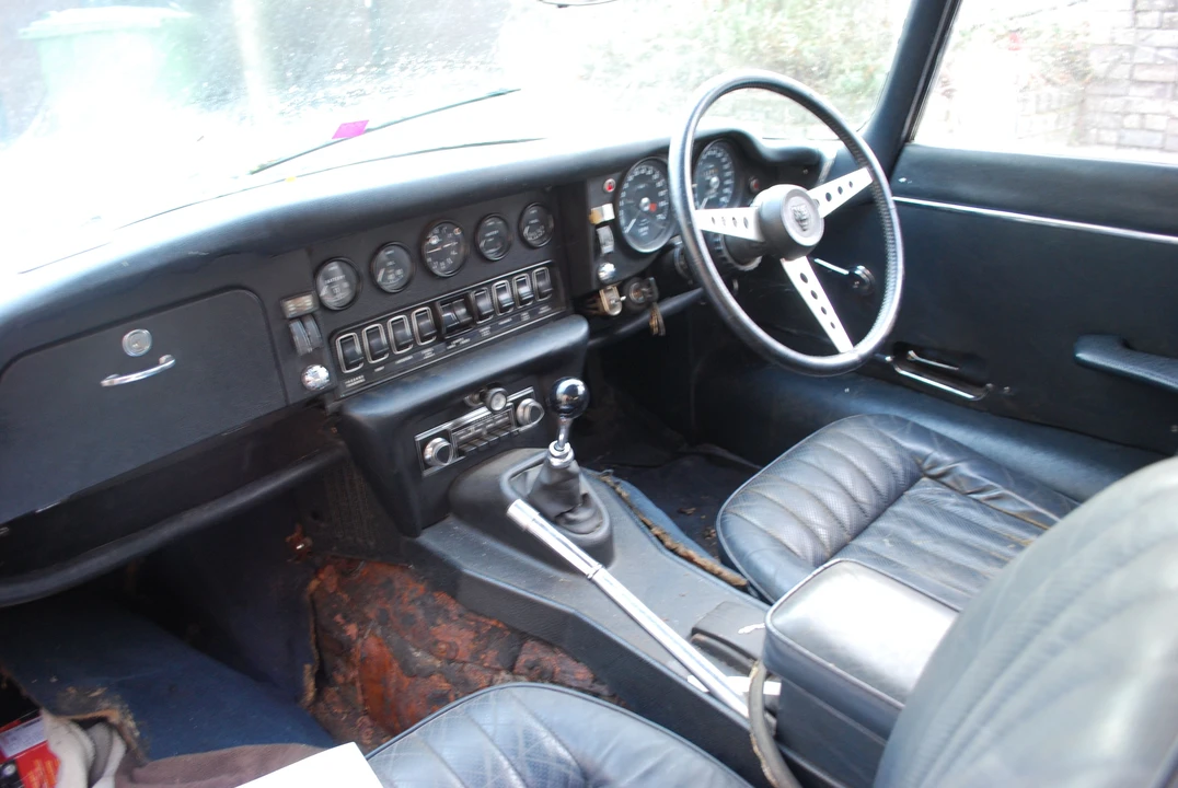 1971 Jaguar E-Type Series 3 V12 2+2 - Image 2 of 3