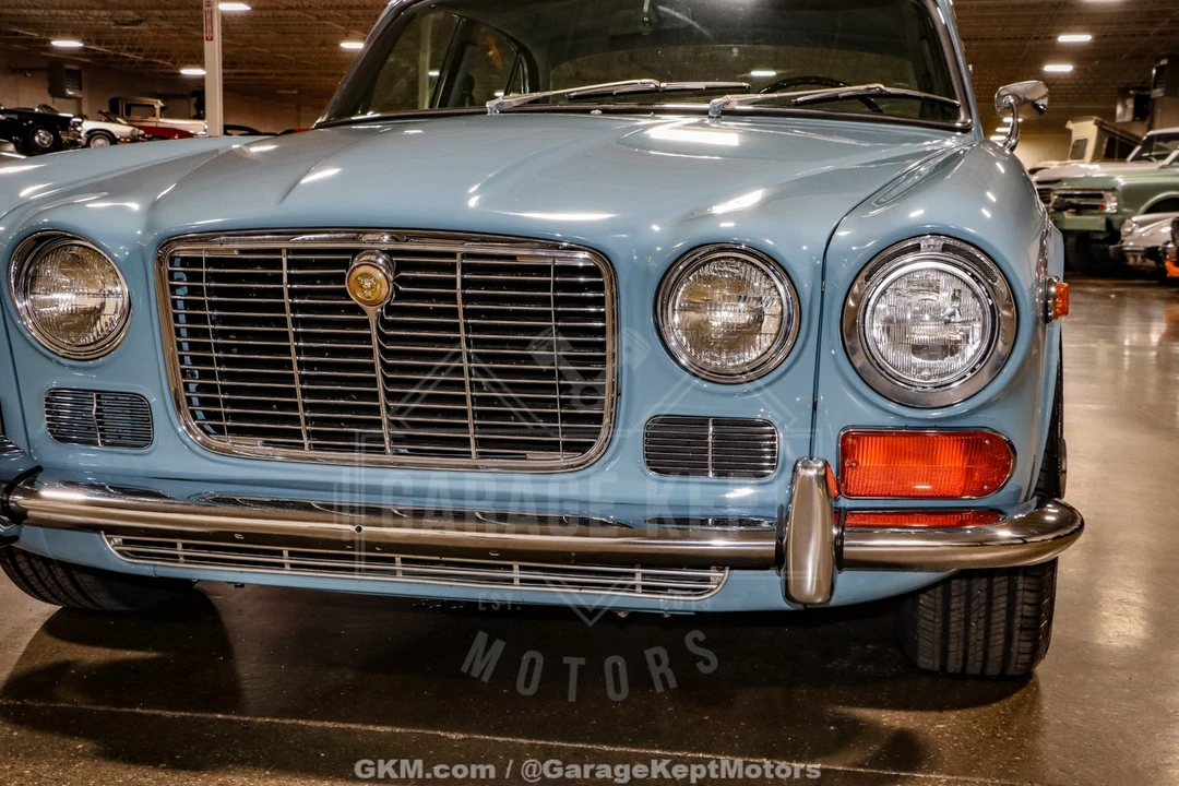 1971 Jaguar XJ Series 1 - Image 19 of 21