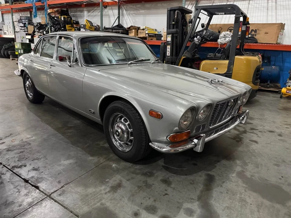 1971 Jaguar XJ Series 1 - Image 2 of 8
