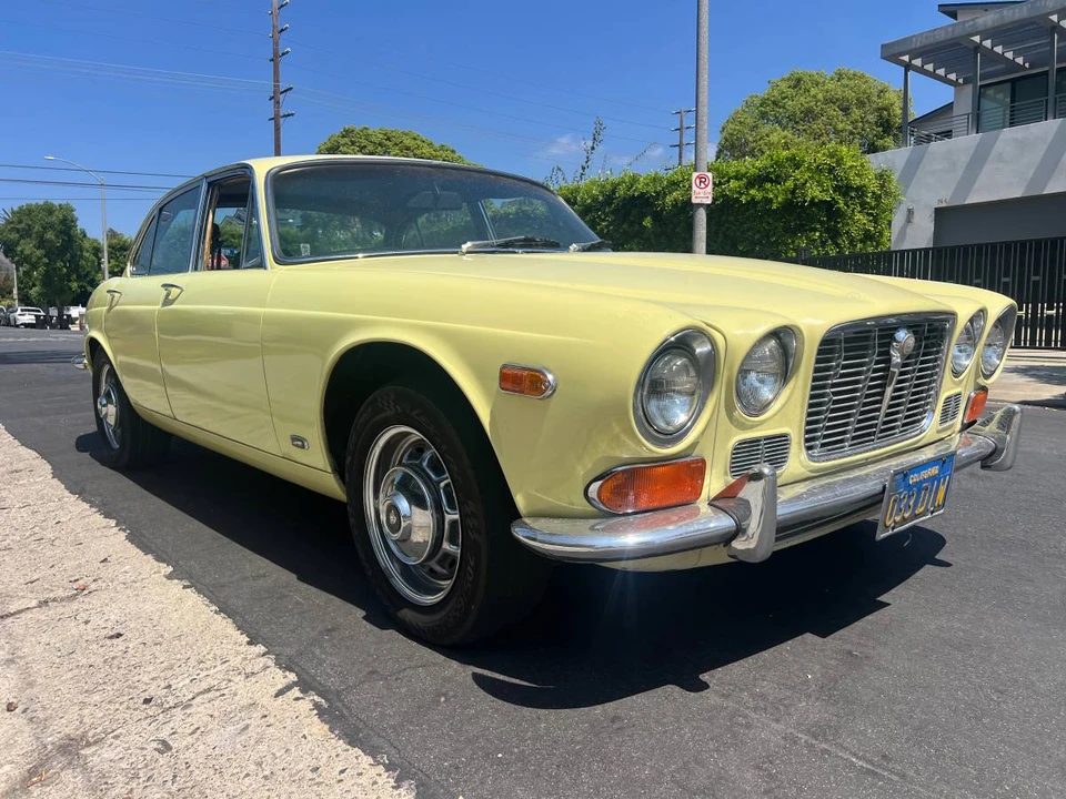 1971 Jaguar XJ Series 1 - Image 18 of 24
