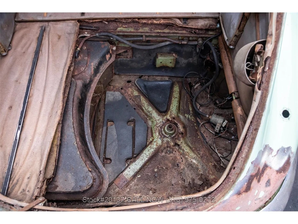 1971 Jaguar E-Type Series 2 - Image 24 of 31