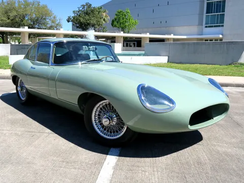 1971 Jaguar XKE 2+2