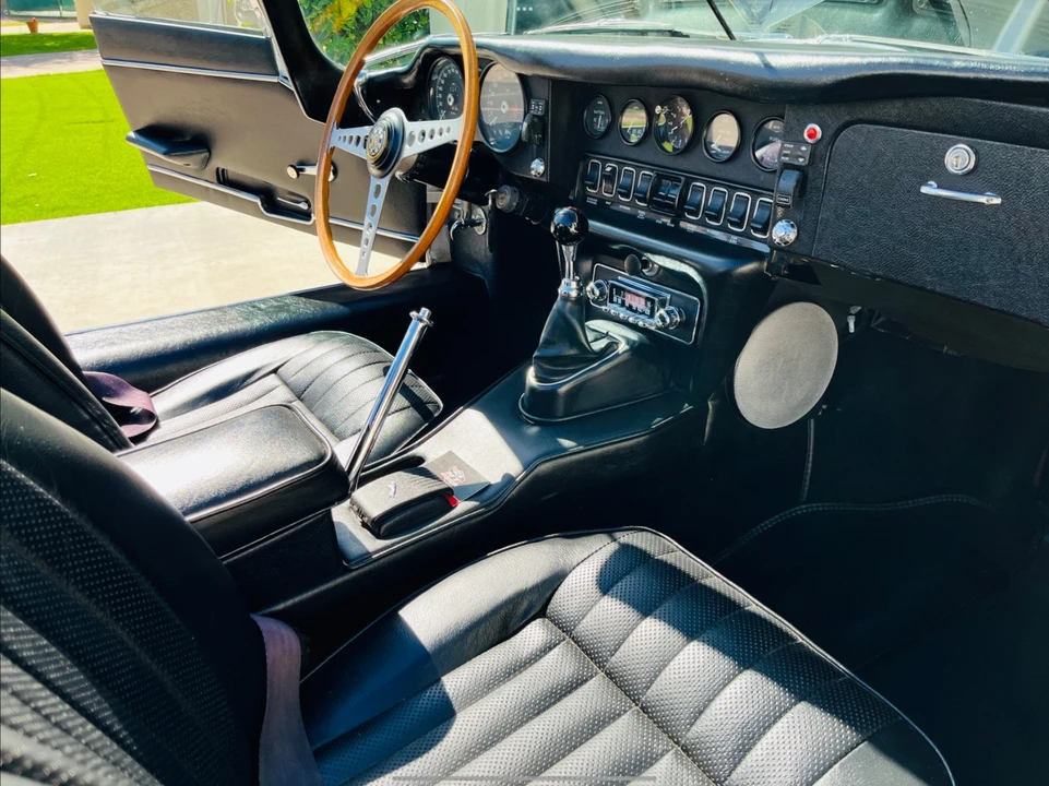1971 Jaguar E-Type Series 2 - Image 8 of 21