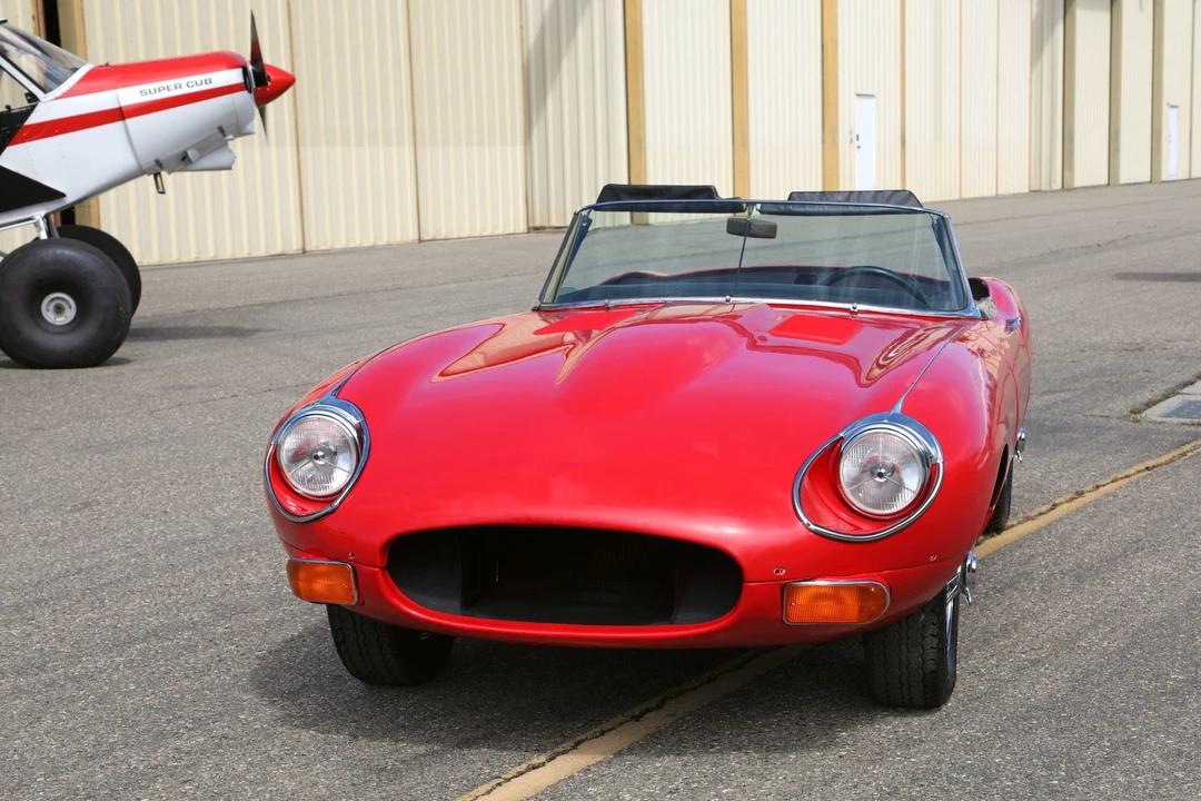 1971 Jaguar E-Type Series 2 - Image 2 of 31