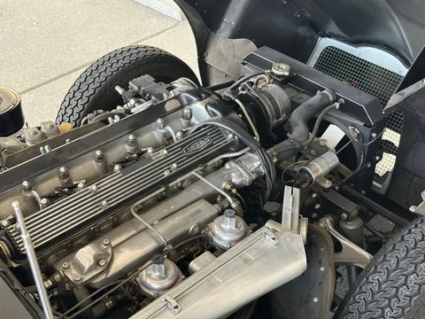 1971 Jaguar E-Type Series 2 - Image 3 of 8
