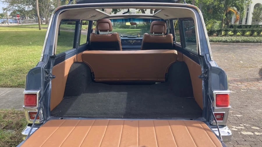 1971 Jeep SJ Wagoneer - Image 8 of 19