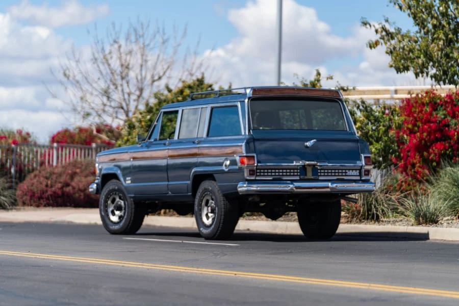1971 Jeep SJ Wagoneer - Image 9 of 22